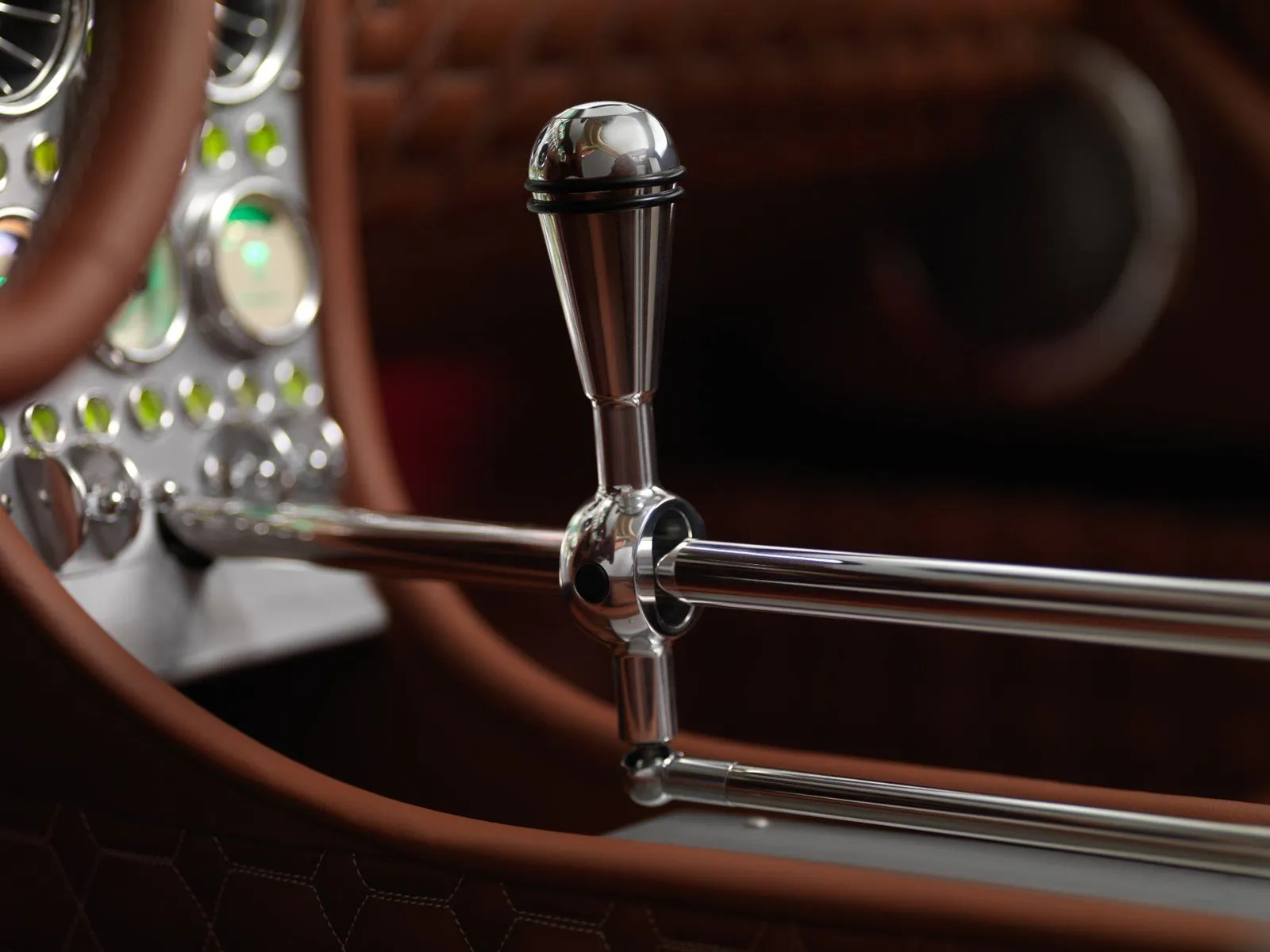 2018-spyker-c8-preliator-gear-shifter-carbuzz-403834-1600.webp