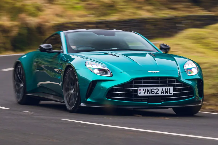 25-aston-martin-vantage-2025-front-driving.webp