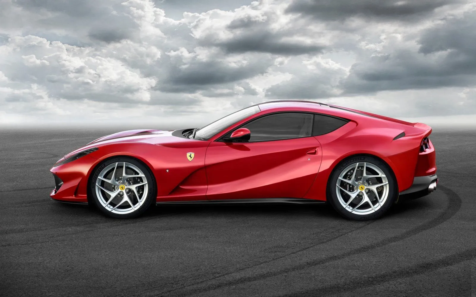 812 Superfast.jpg