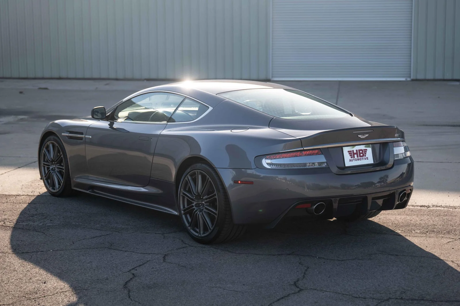 aston2.webp