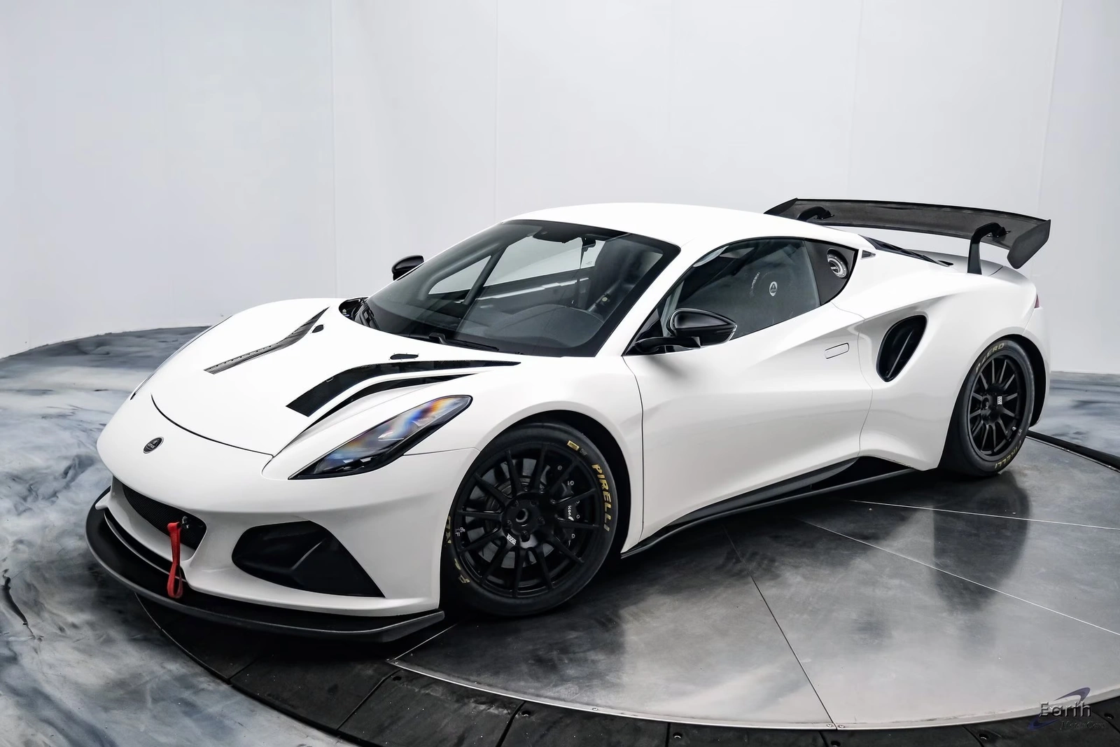 Emira GT4.webp