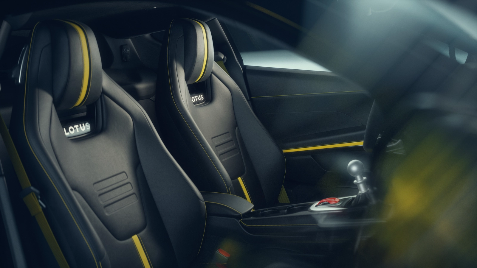 Lotus-Emira-V6-SE-Seats.webp