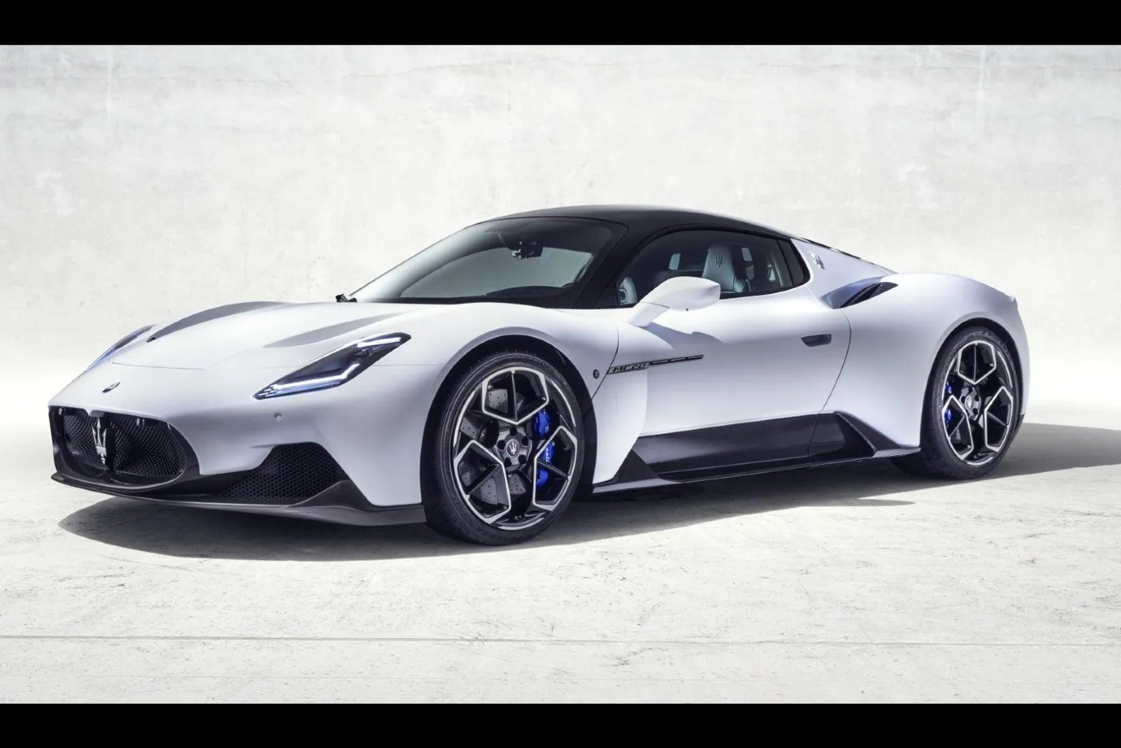 Maserati-MC20-3006737570.webp