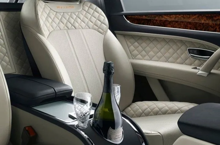 Mulliner Bentley Bentayga champagne cooler.webp