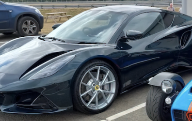 First real-world photo of silver wheels