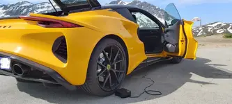 Furka Flat Tire.webp