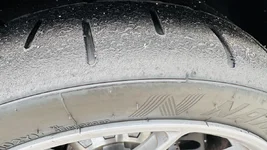 Tires_02.webp