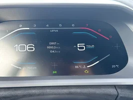 The engine fault light remains on.