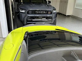 Small lip spoiler