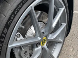 First real-world photo of silver wheels