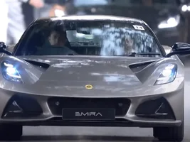i4 versus V6 sound … from Goodwood ….. OR NOT :(