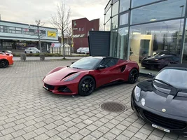Emira vs. GT4 (and side topic: disappointing laptimes of the emira)