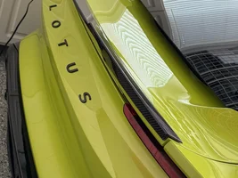 Small lip spoiler
