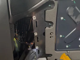 US I4 (400hp) has fake engine noise pumped through speakers