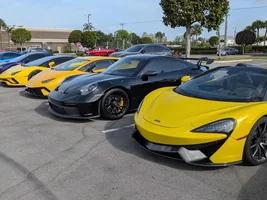 Emira vs McLaren 570S