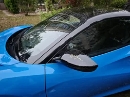 Make some changes on the steering wheel and the Mirror!