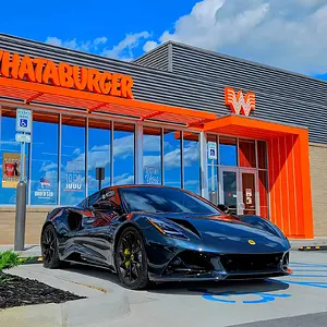 Insta_Emira_2025_Whataburger.webp