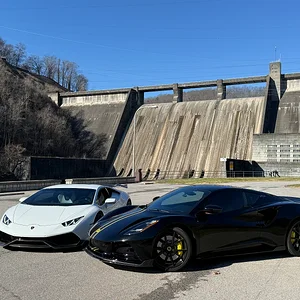 Media 'IMG_1585.webp' in category 'Lotus Emira Exterior'