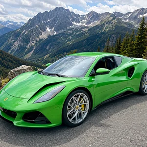 MOUNTAIN-SCENE.webp