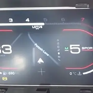 Driver display with satnav.JPG