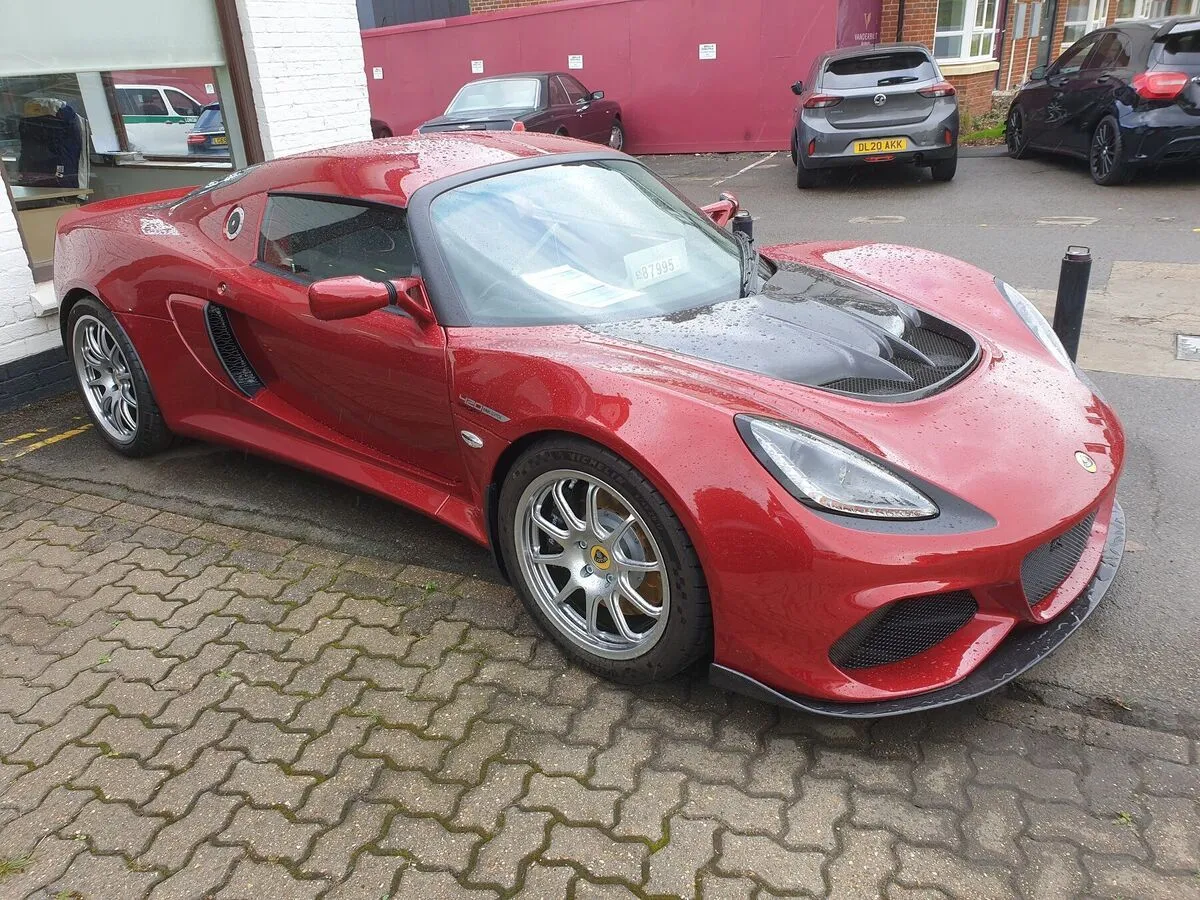 Fire Red Exige.jpg