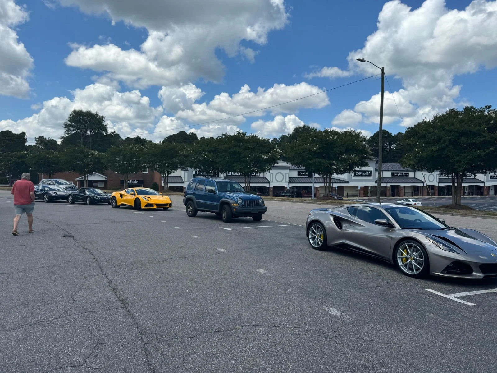 Lotus Alfa meet 0622 2024.jpg