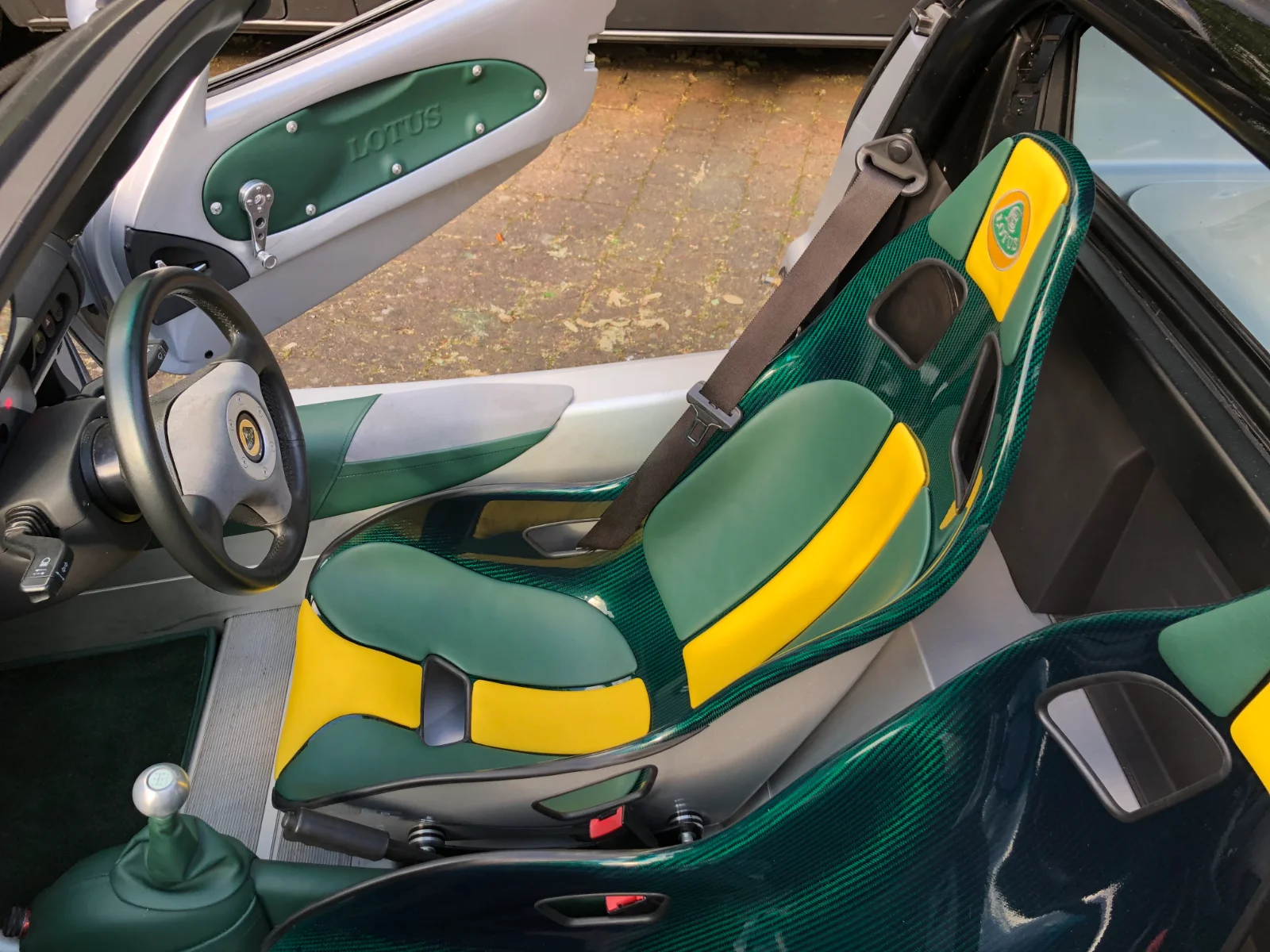 Lotus Elise S1 with special B6-40 Screamers  (1).webp