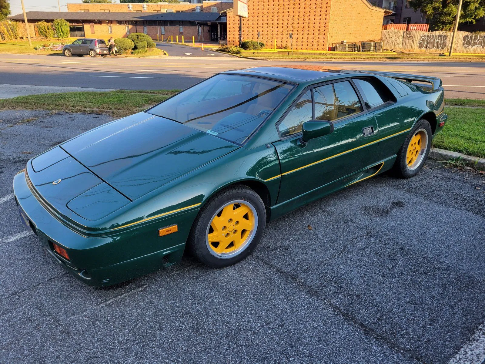 lotus esprit.jpeg