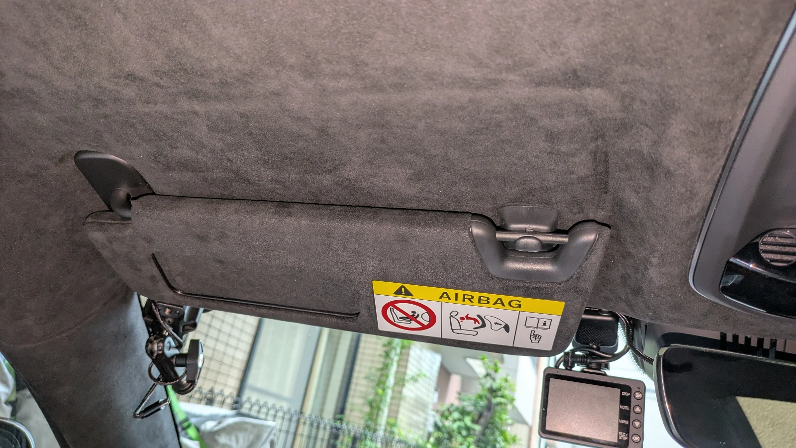 PXL_20251004_060444219.RAW-01.COVER.webp