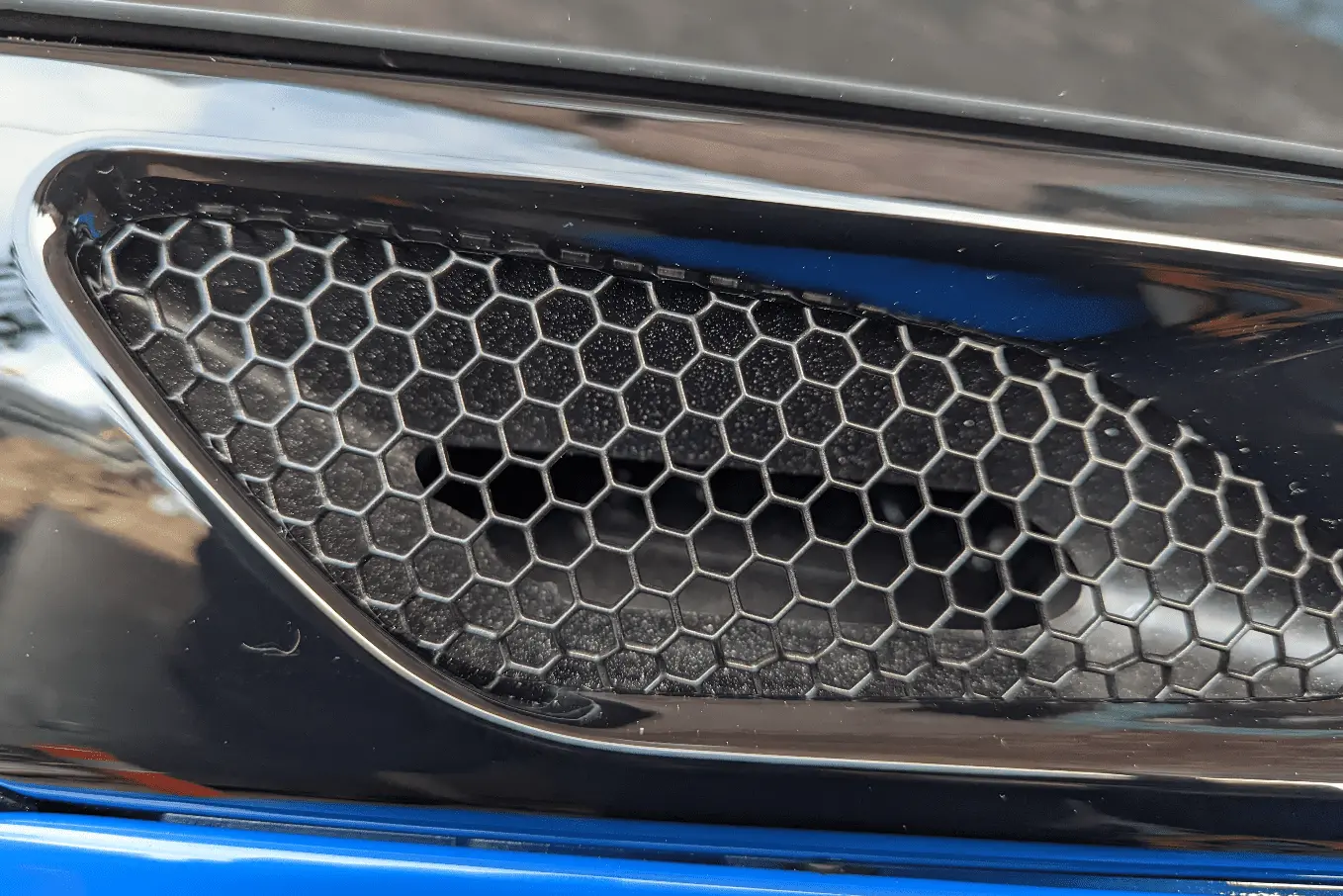 rearwindowvents.png Lotus Emira Forum