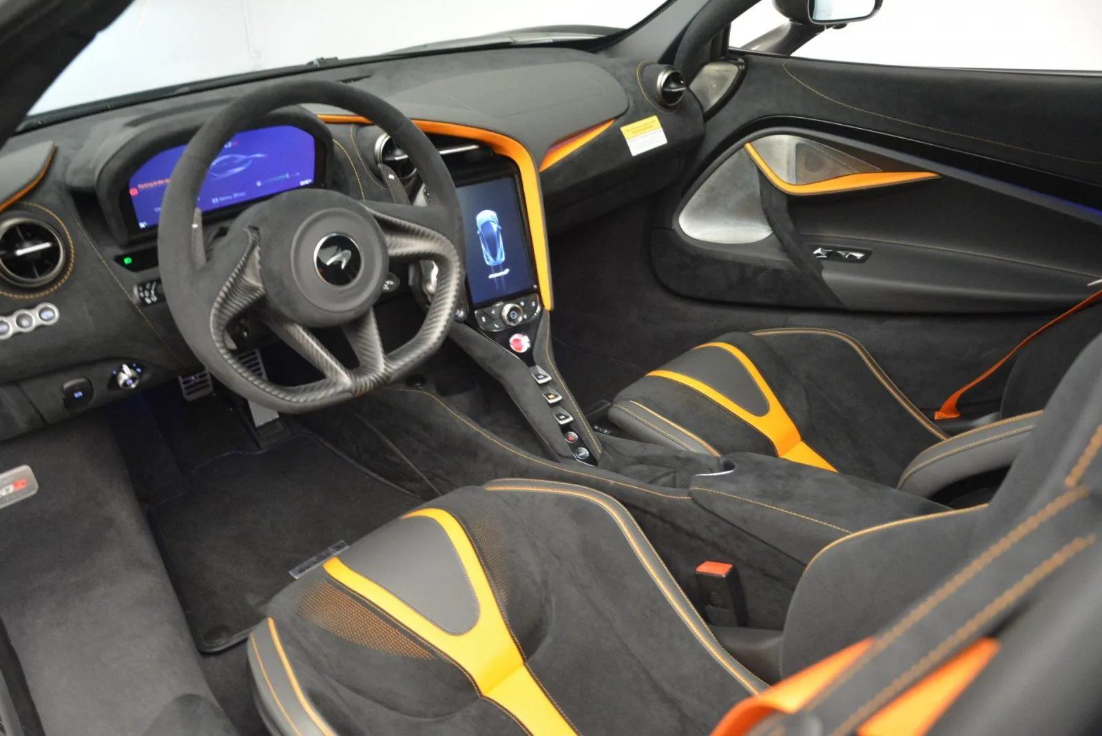 Used-2019-McLaren-720S-Performance.jpg