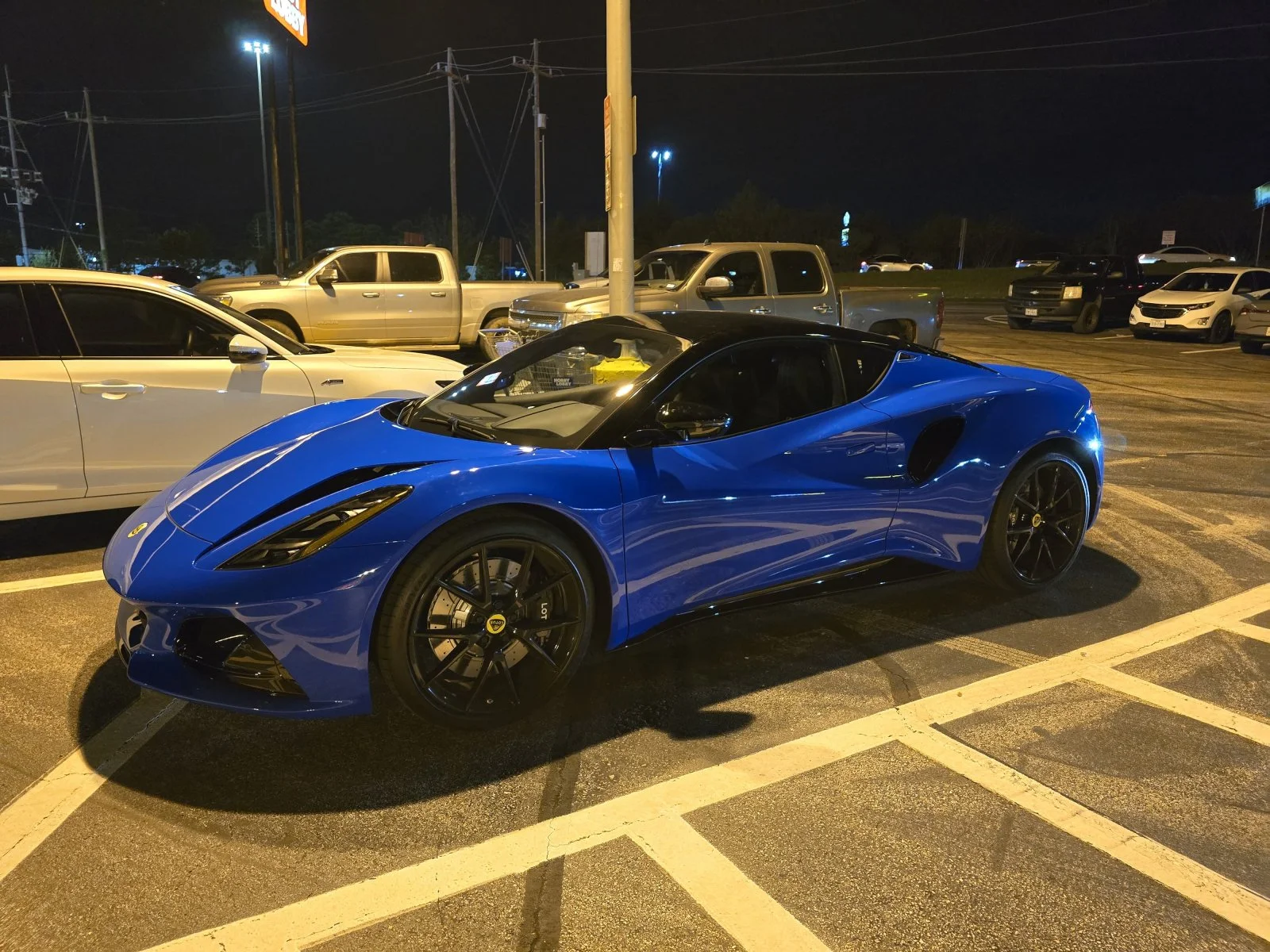 WhatsApp Image 2024-11-17 at 18.25.27_b0bc269f.jpg